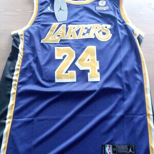 Kobe Bryant Los Angeles Lakers Stitches Purple Jersey (Large)